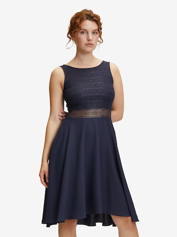 Robe Vera Mont en bleu : devant