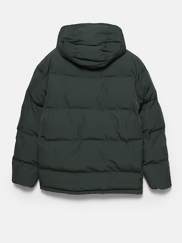 Pull&Bear Winter jacket in Black