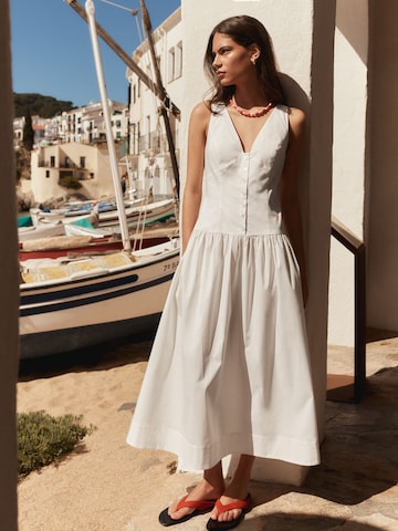 Bhoem Dress in White: front