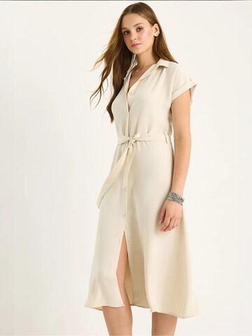 Bianco Lucci Jurk in Beige: voorkant