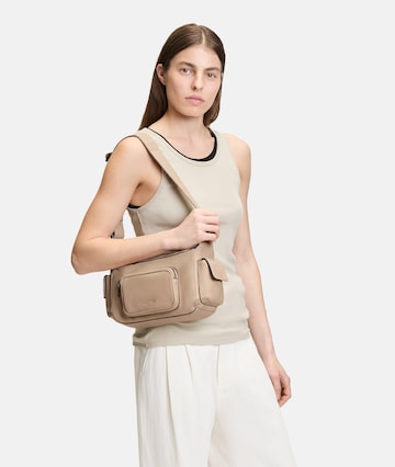 Liebeskind Berlin Schultertasche 'Lila' in Beige