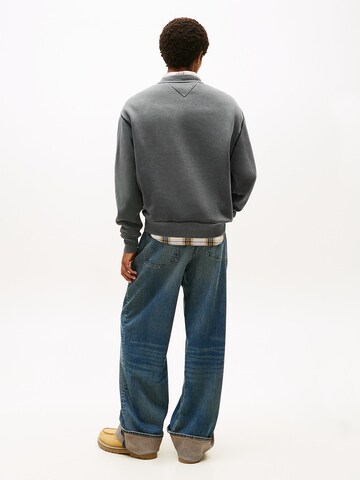 Tommy Jeans Sweatshirt in Grau
