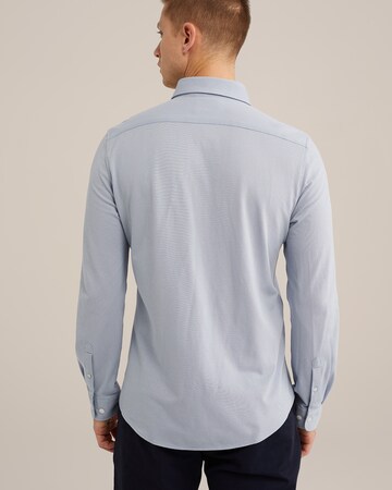 WE Fashion Slim Fit Skjorte i blå
