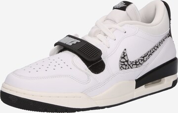 Jordan Låg sneaker 'Air Jordan Legacy 312' i vit: framsida