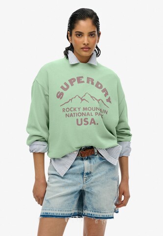 Sweat-shirt 'Lo-fi Outdoor' Superdry en vert : devant