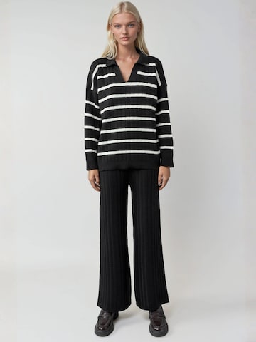 Completo pantalone di My fashion in nero: frontale