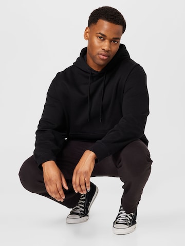 WEEKDAY Sweatshirt in Black