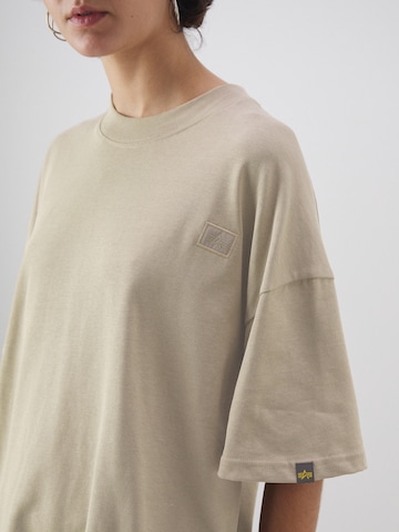 T-shirt 'Essentials' ALPHA INDUSTRIES en beige