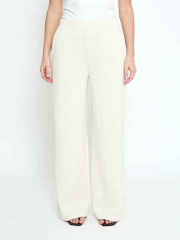 Wide leg Pantaloni 'Minnie' di Peppercorn in beige: frontale