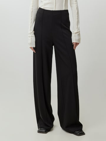 Wide leg Pantaloni 'Leva' di EDITED in nero: frontale