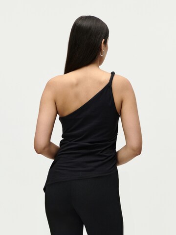 Top 'Darleen' di LeGer by Lena Gercke in nero