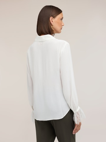 MOTIVI - Blusa en blanco