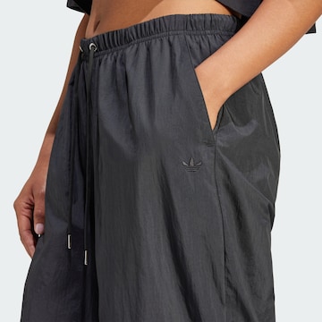 Effilé Pantalon 'Essentials' ADIDAS ORIGINALS en noir