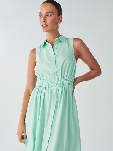 Willa LINA DRESS in Grün