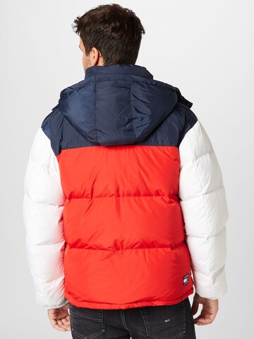 Tommy Jeans Chaqueta invierno Rojo ABOUT YOU