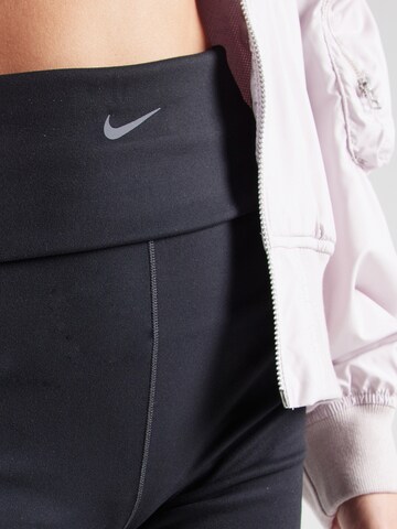 évasé Pantalon de sport 'ONE' NIKE en noir