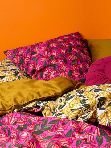 ESSENZA Bettwäsche 'Bellflower Beauty' in Pink