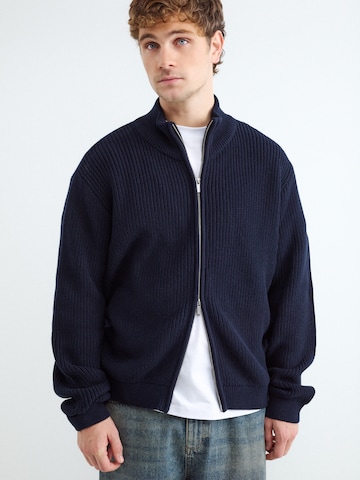 BALMOHK Strickjacke in Blau: Vorderseite