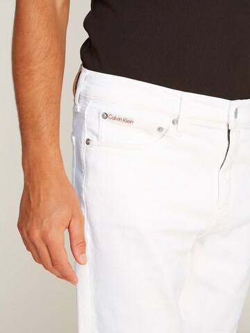 Calvin Klein Jeans - regular Vaquero en blanco