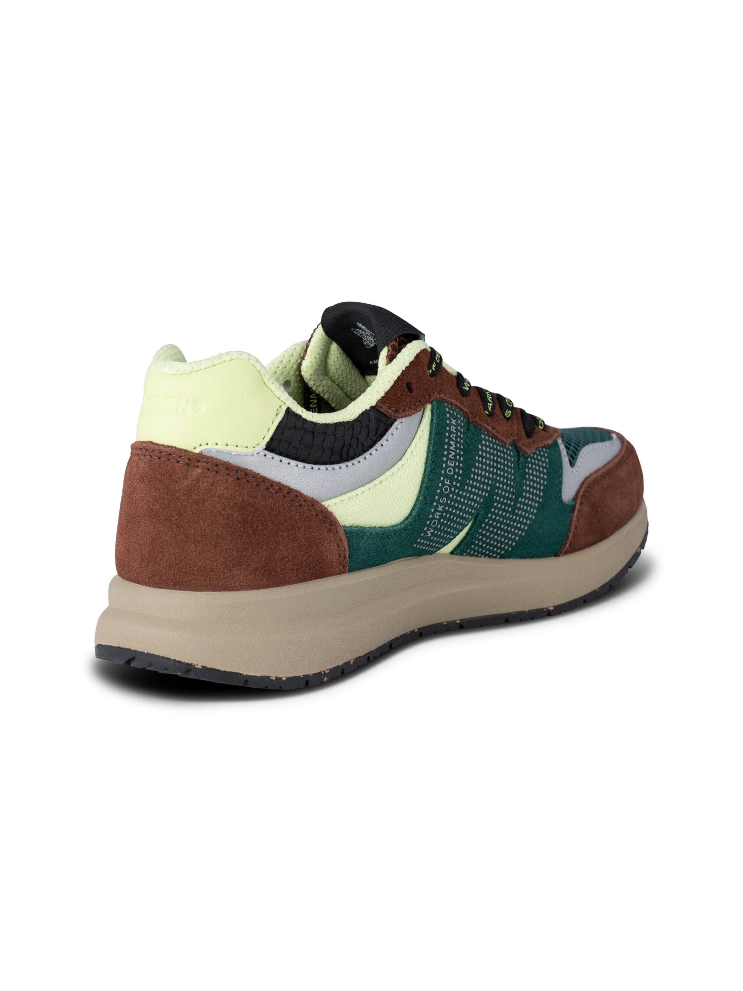 WODEN Sneakers in Brown