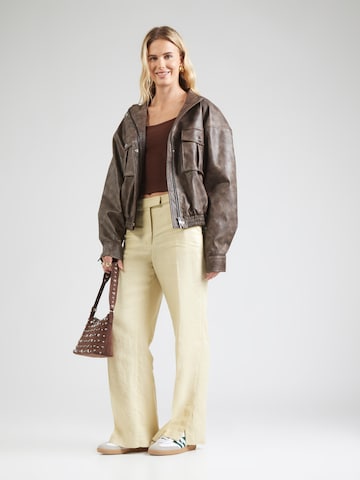 STUDIO SELECT Top 'Lena' in Bruin