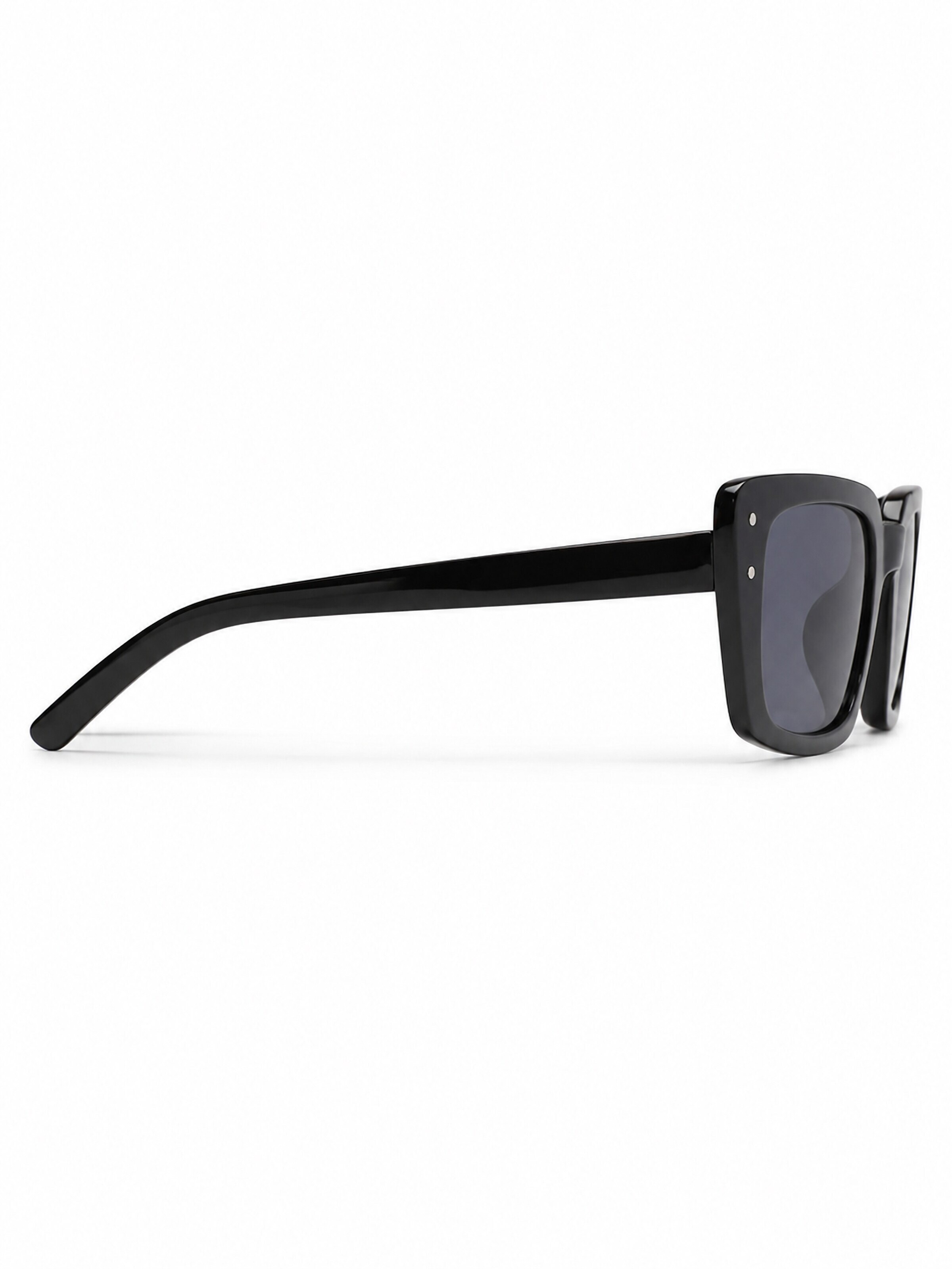 COLLEZIONE ALESSANDRO Sunglasses 'Lissabon' in Black