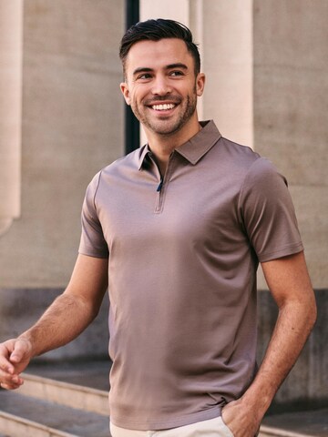 T-Shirt 'DAP' Suitable en marron