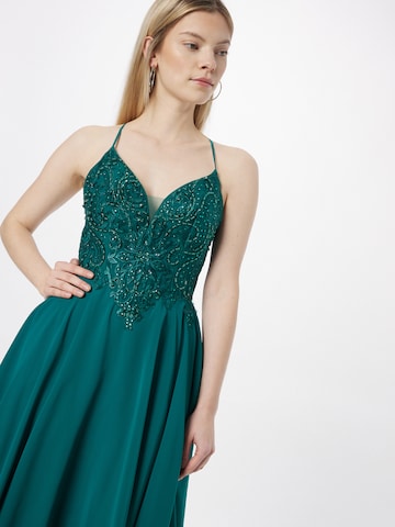 LUXUAR فستان للمناسبات بلون أخضر