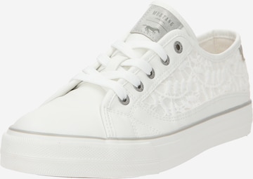 MUSTANG Sneakers in White: front