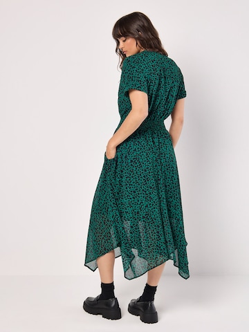 Apricot Dress in Green