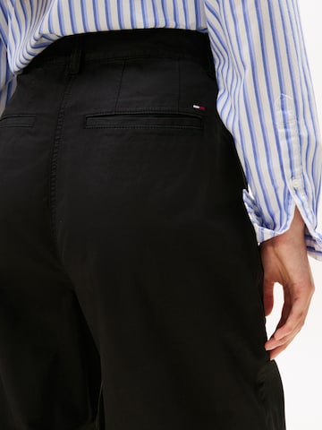 Tommy Jeans Широкий Брюки со складками в Черный
