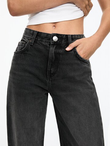 Pull&Bear Loosefit Jeans in Schwarz