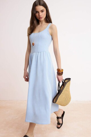 Trendyol Dress in Blue: front