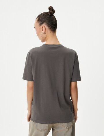 Koton T-shirt in Grau