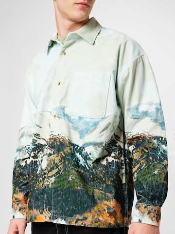 BDG Urban Outfitters Comfort Fit Риза в пъстро