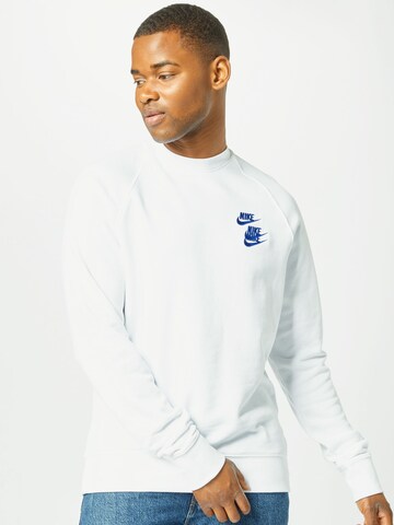 Nike Sportswear Sweatshirt in Wit: voorkant