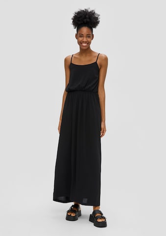 Robe QS en noir : devant