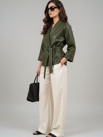 WEARABLE STORIES - Blazer 'Kimono' en verde