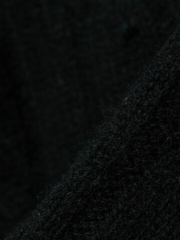 Brookshire Sweater in Green