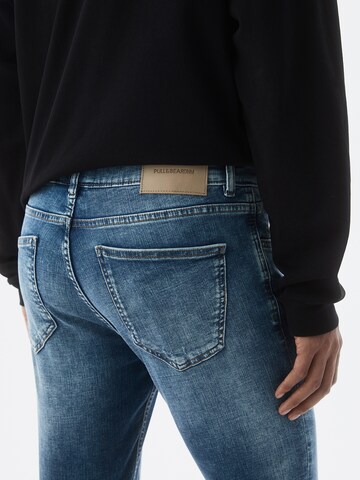 Skinny Jeans de la Pull&Bear pe albastru