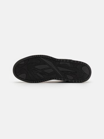 Reebok Sneaker 'ATR CHILL' in Schwarz