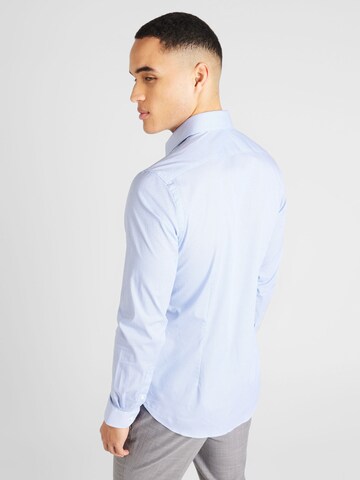 Michael Kors Slim Fit Hemd in Blau