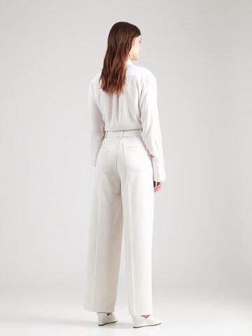 ABOUT YOU Wide leg Pressveckad byxa 'Ronja' i vit