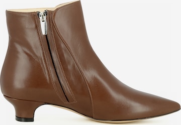 EVITA Ankle Boots in Brown