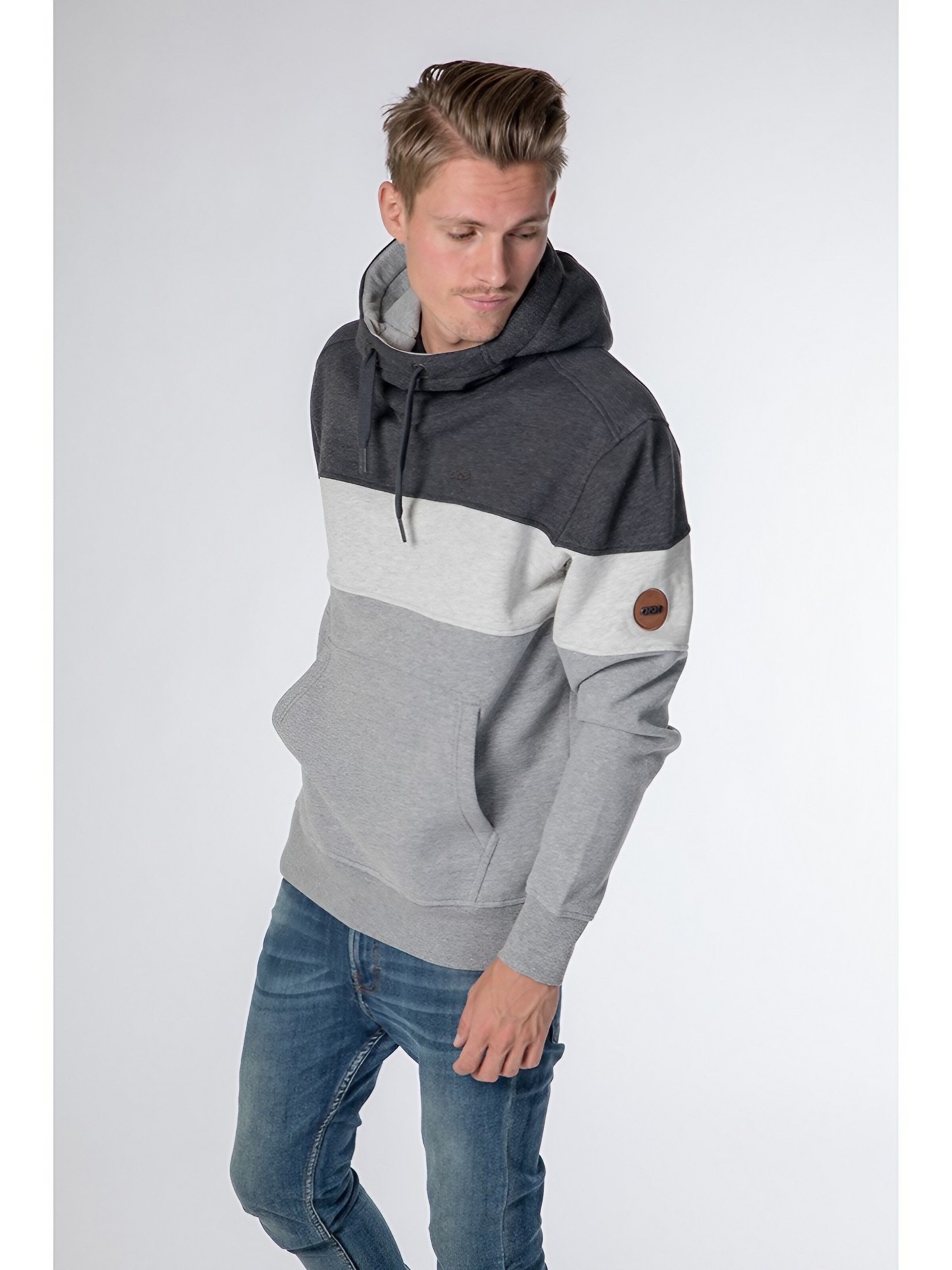 CNSRD Sweatshirt 'KING B'‌ in Schwarz