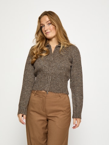 DESIRES - Cárdigan 'June' en marrón: frente