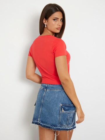 GUESS T-Shirt in Rot