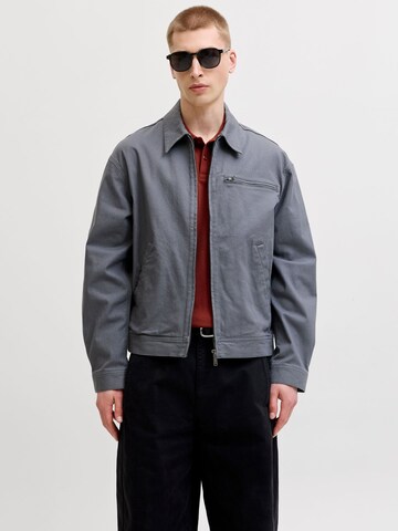 JACK & JONES - Chaqueta de entretiempo 'JJTeo' en gris: frente