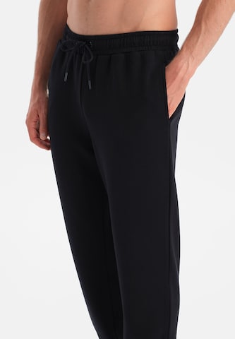 Dagi Zwężany krój Spodnie w kolorze czarny