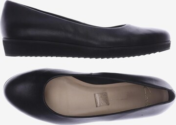 CLARKS Flats & Loafers in 39,5 in Black: front